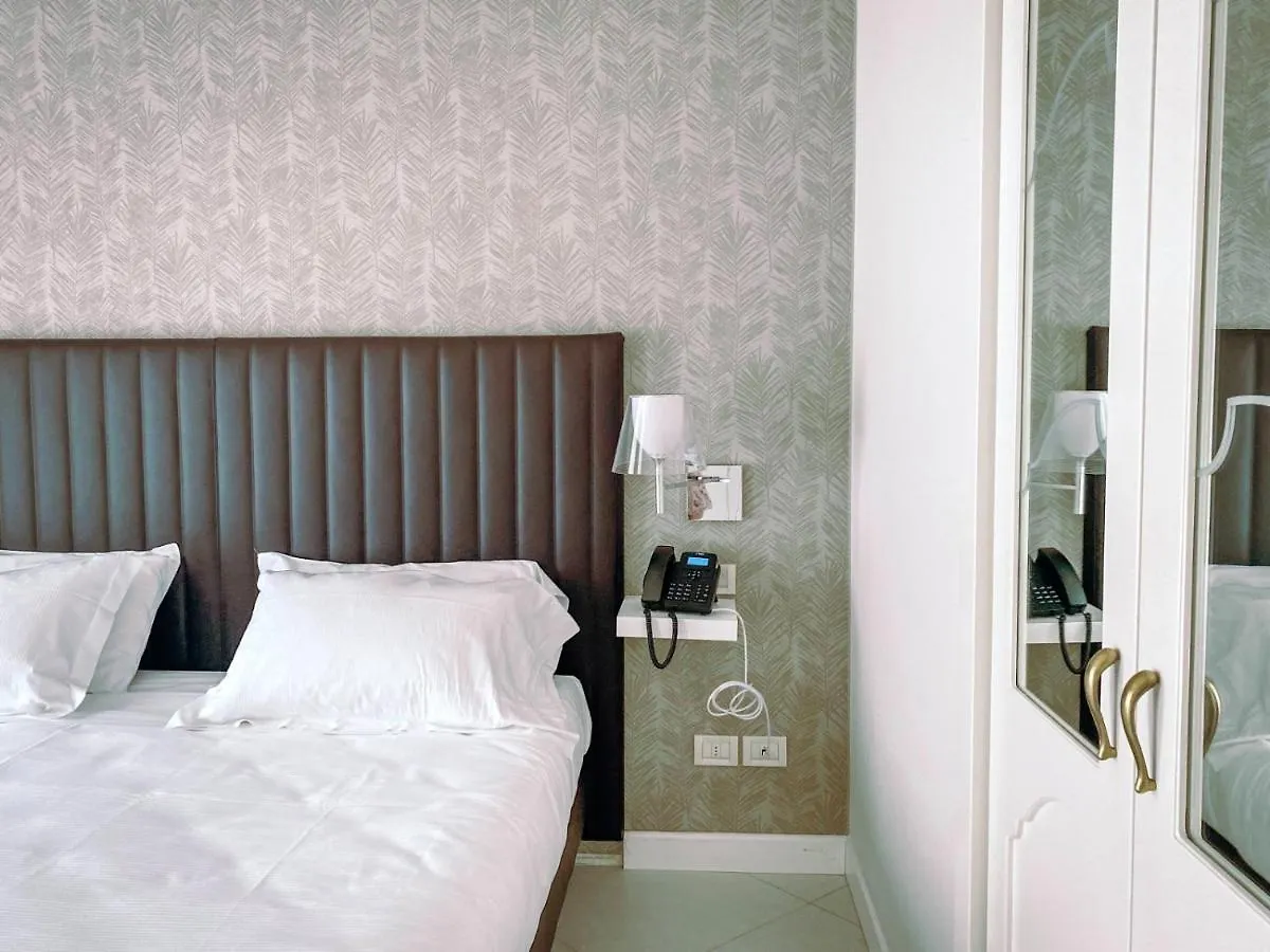 Palma Mysuite Lago Di Garda Soiano Del Lago Hotel