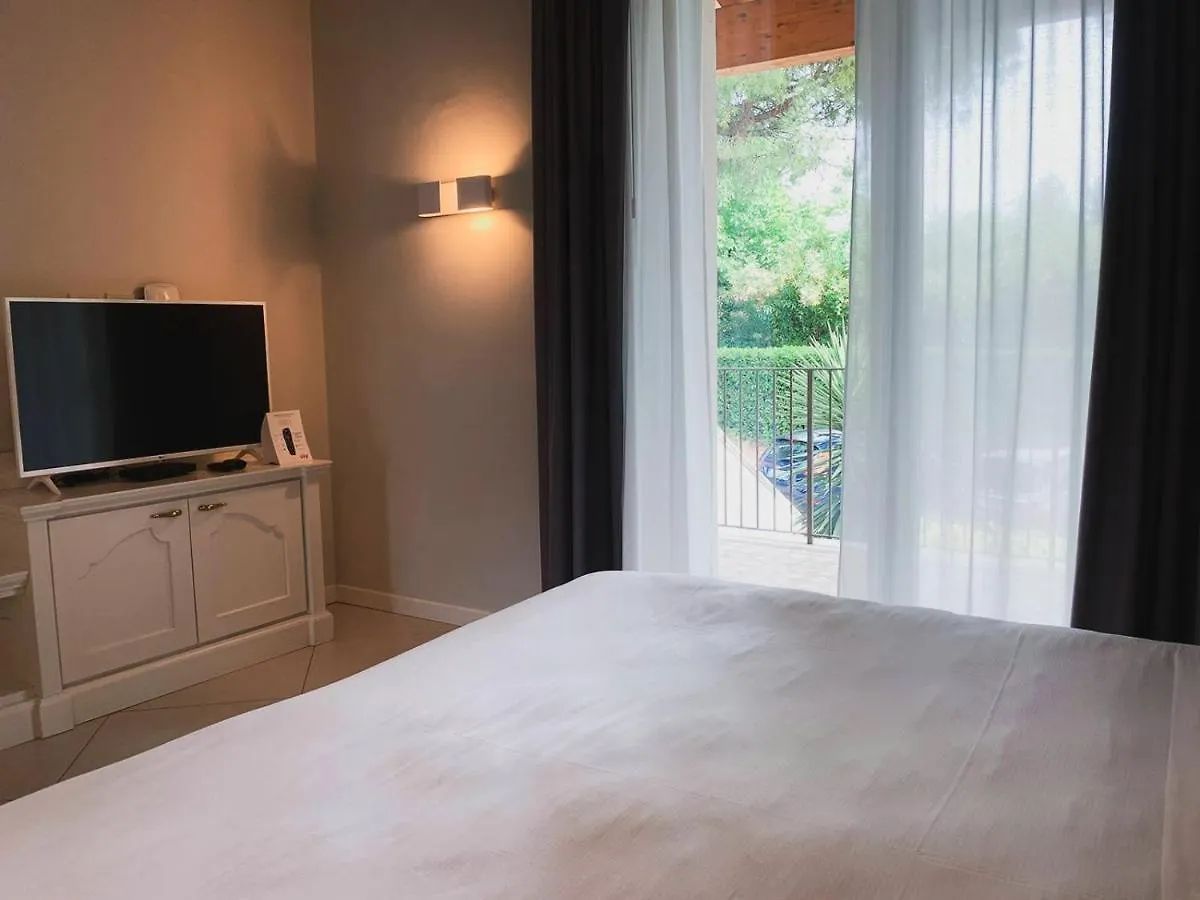Palma Mysuite Lago Di Garda Soiano Del Lago Hotel